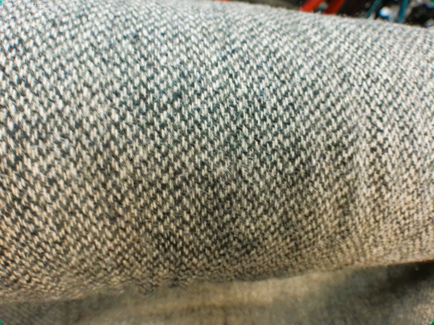 100 % Wool ( NEW 2026 )