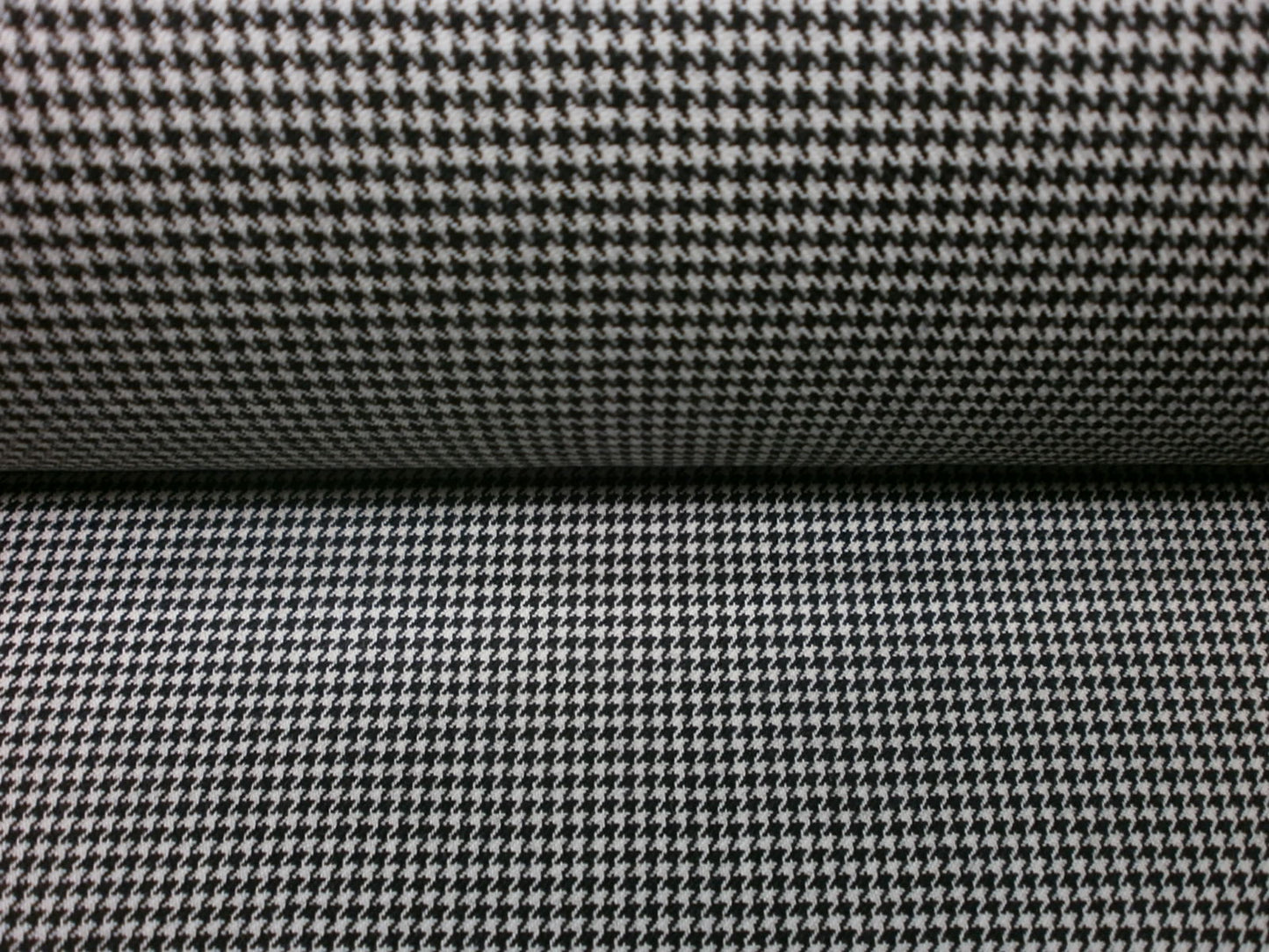 100 % Wool Worsted ( NEW )