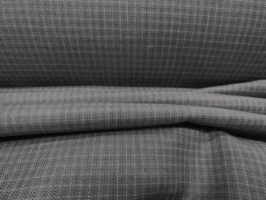 100 % Wool worsted ( NEW 2026 )