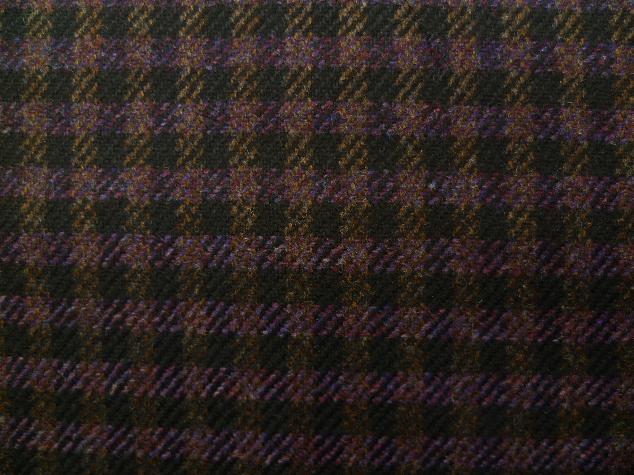 100% Wool worsted. ( NEW )