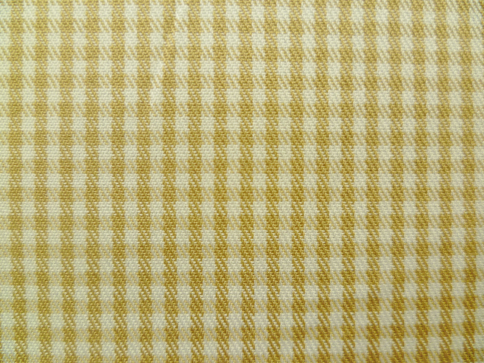100% Egyptian cotton. 4-5 oz