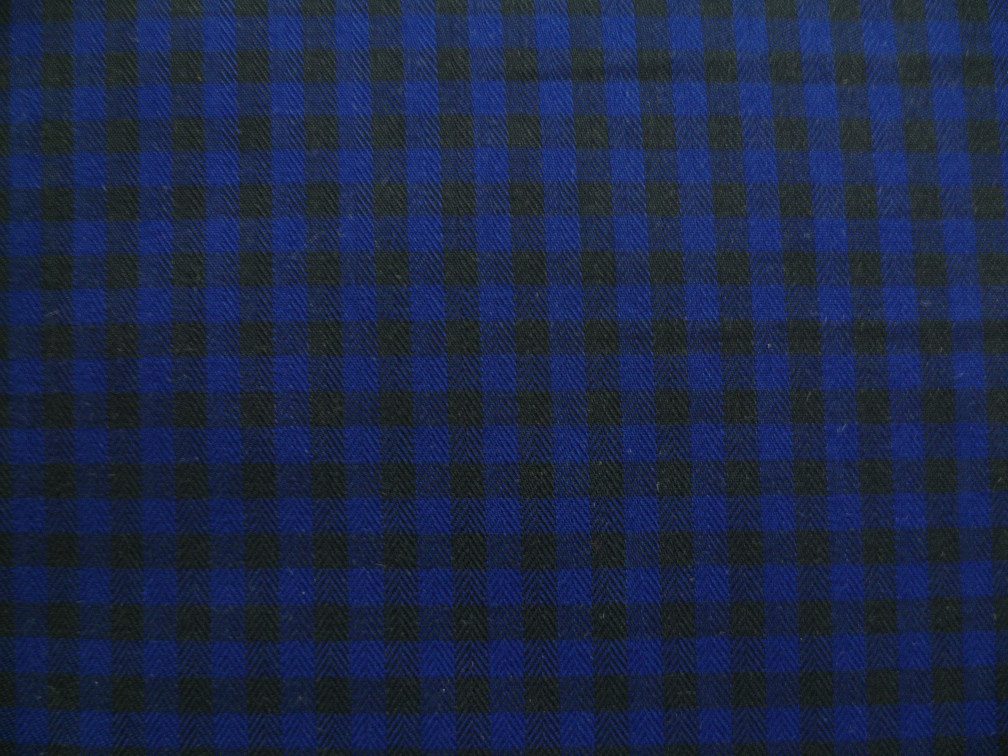 100% Egyptian cotton. 4-5 oz
