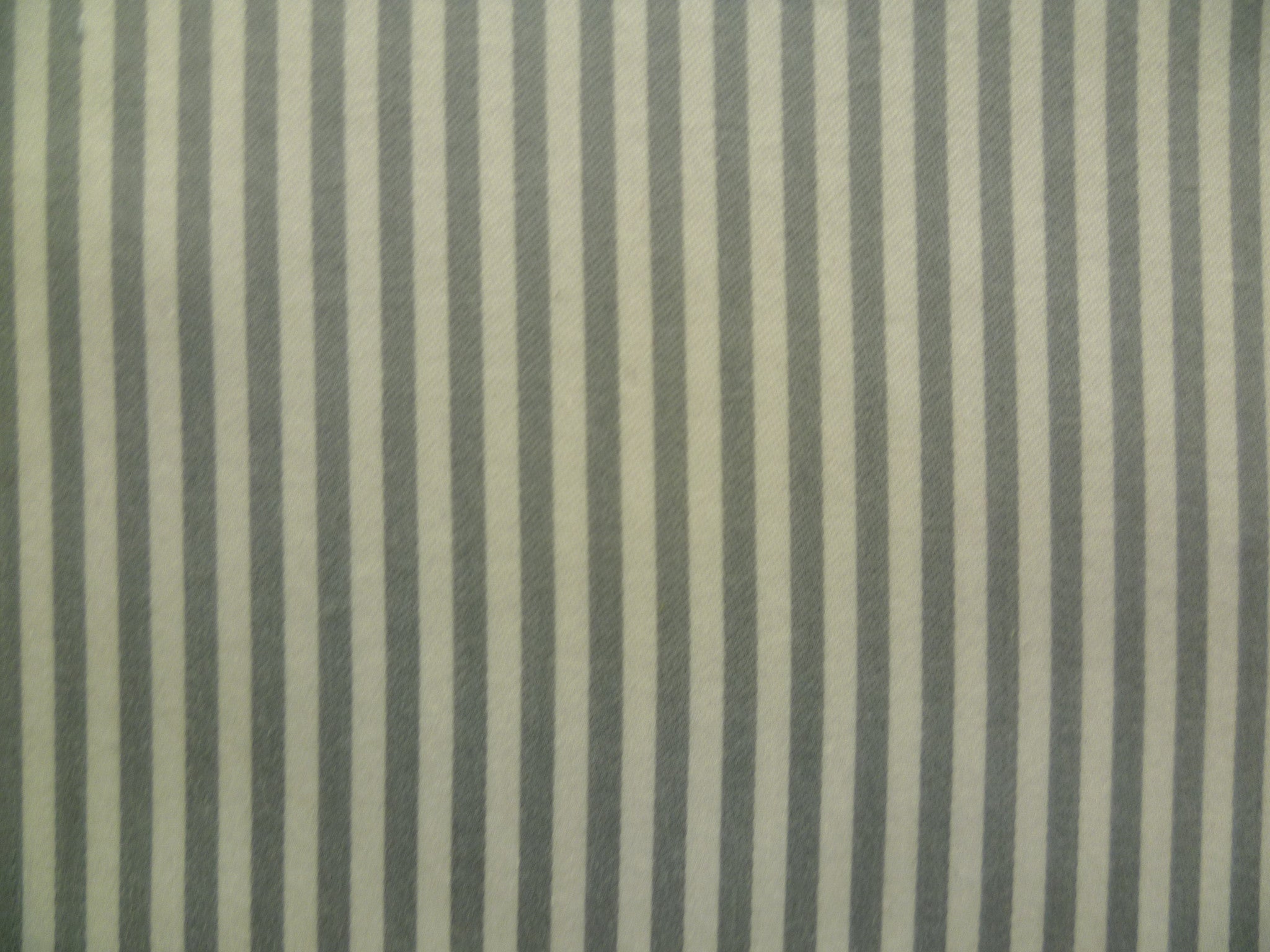 100% Egyptian cotton. 4-5 oz