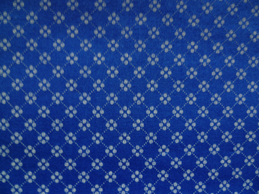 100% Egyptian cotton. 4-5 oz