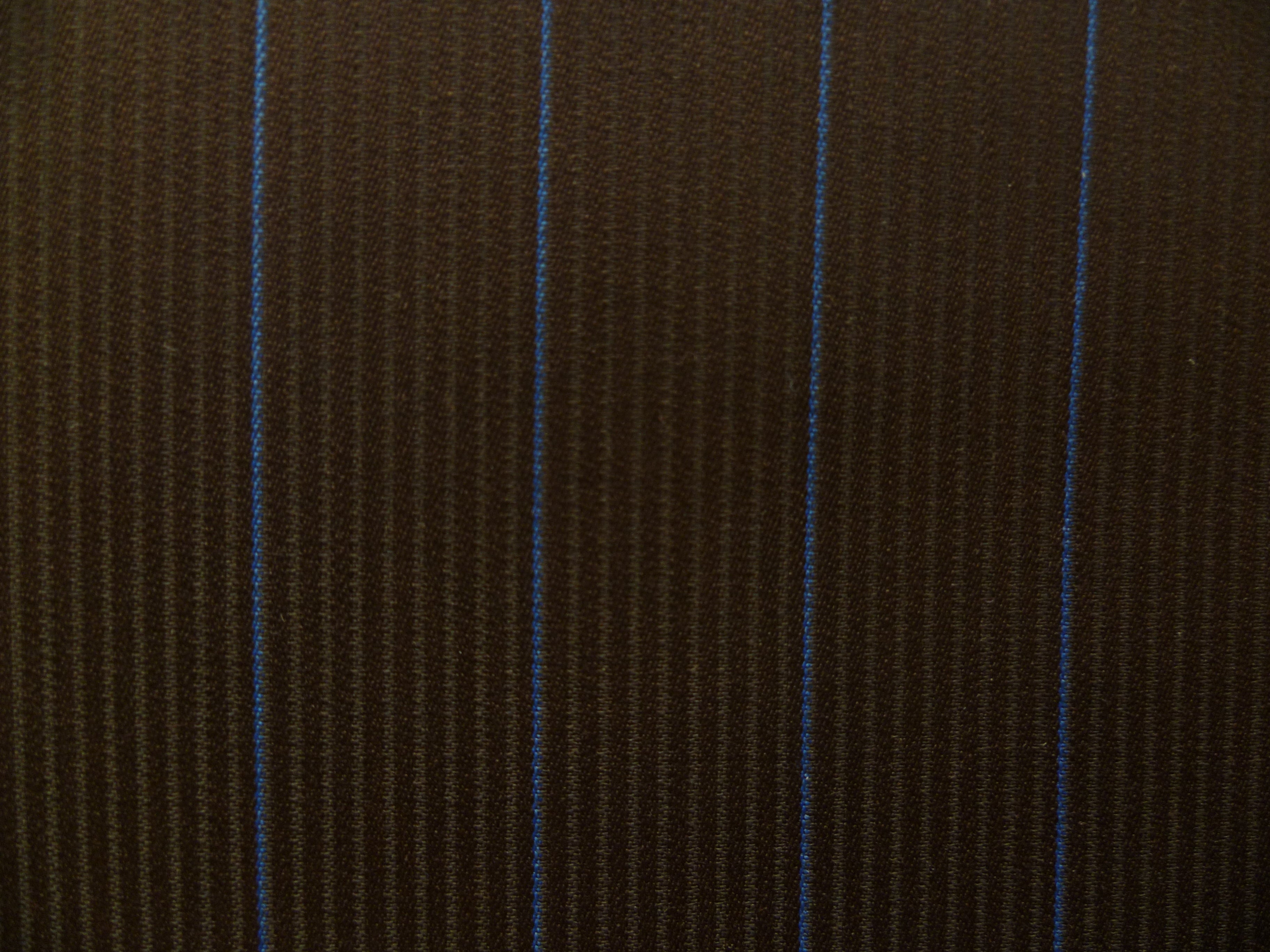100 % Wool Worsted . ( NEW ARRIVALS )