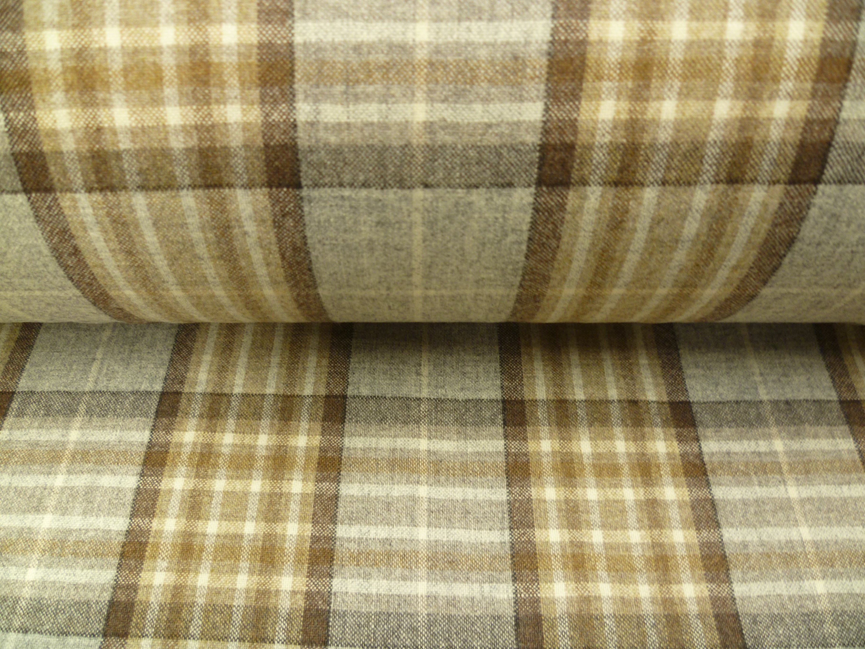 100 % Wool worsted ( NEW 2023 )