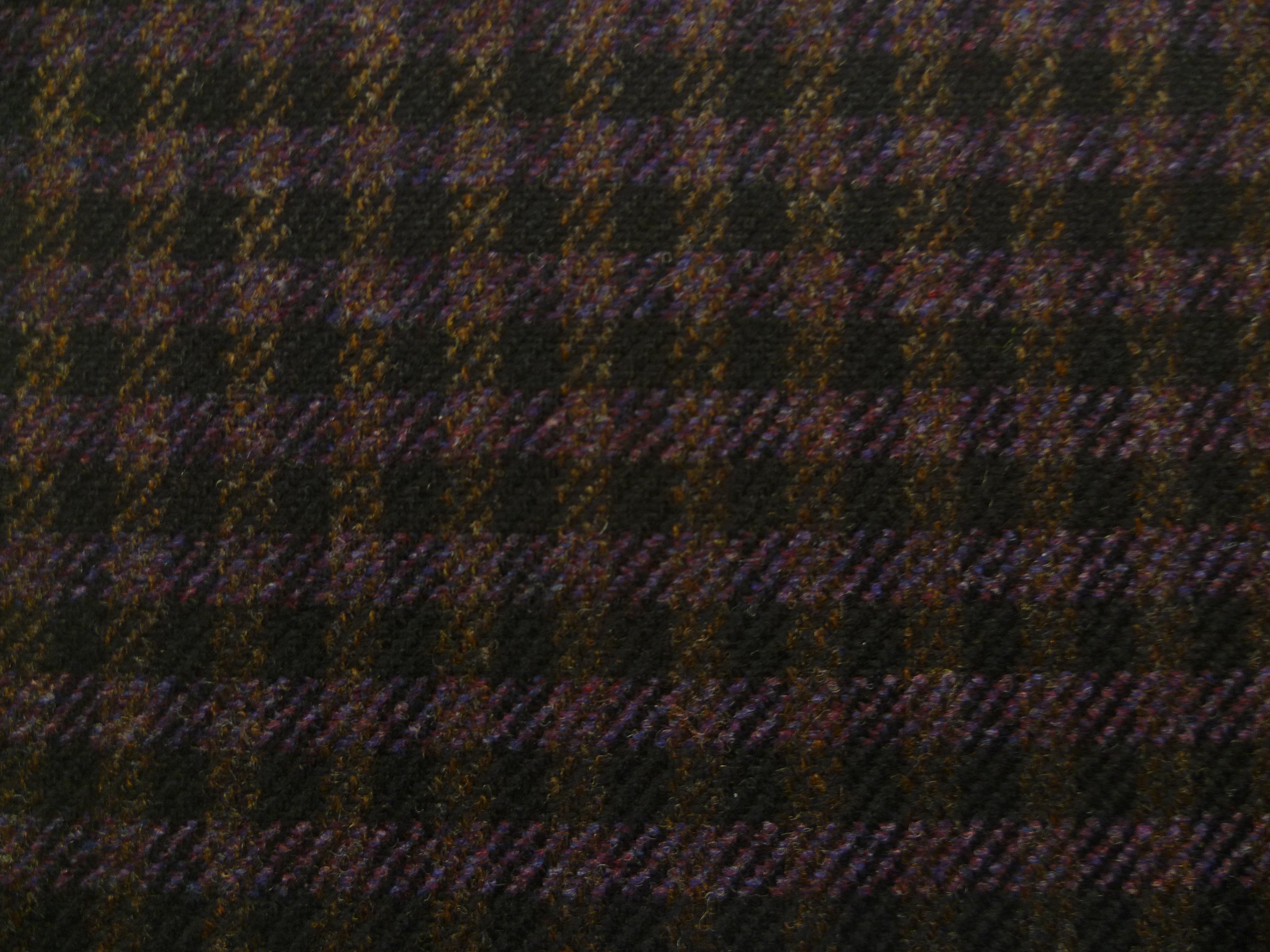 100% Wool worsted. ( NEW )