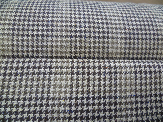 Silk /  Wool worsted. ( NEW )